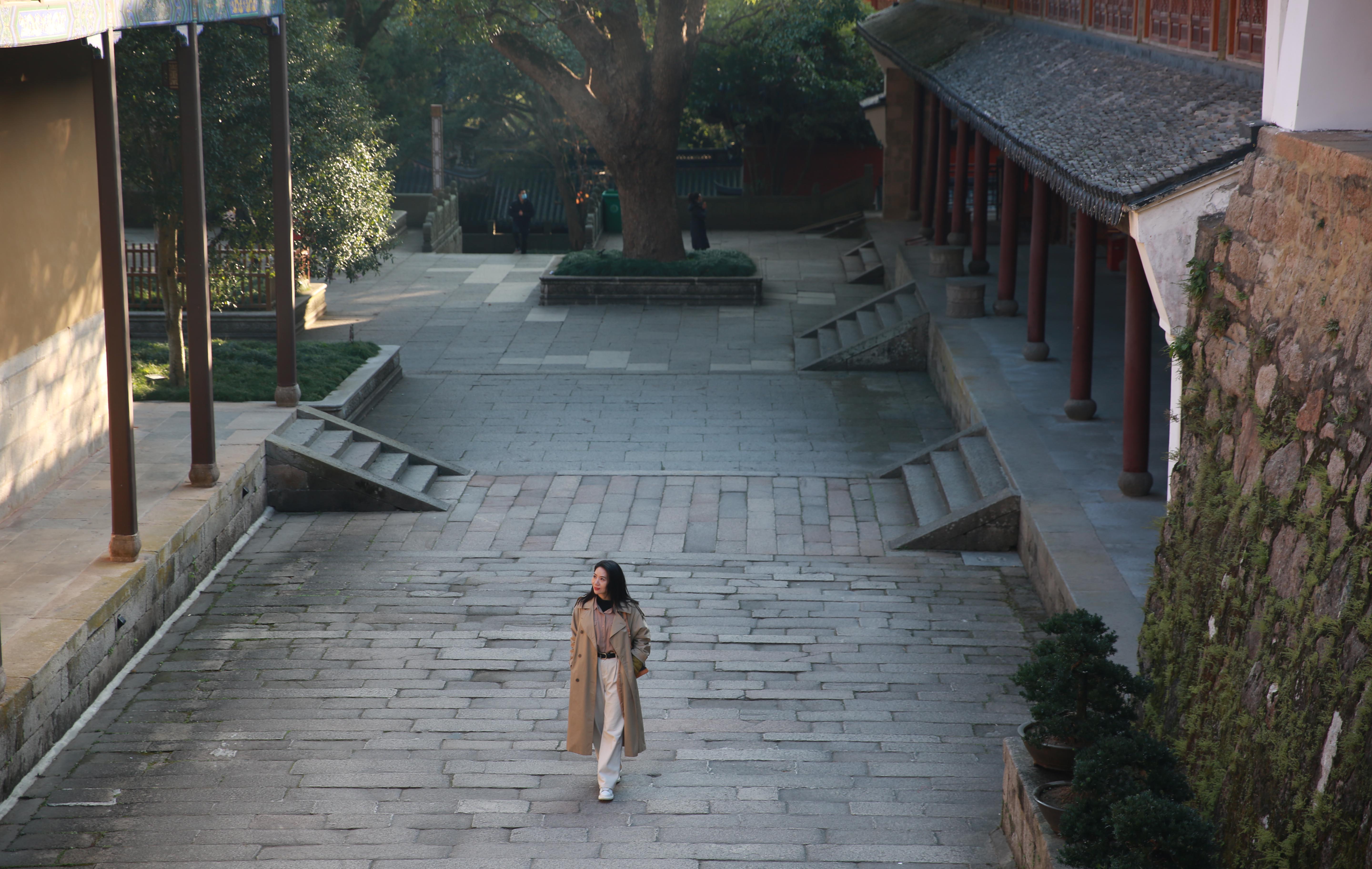 2021年(nián)3月(yuè)25日(rì)，考察普陀山(shān)